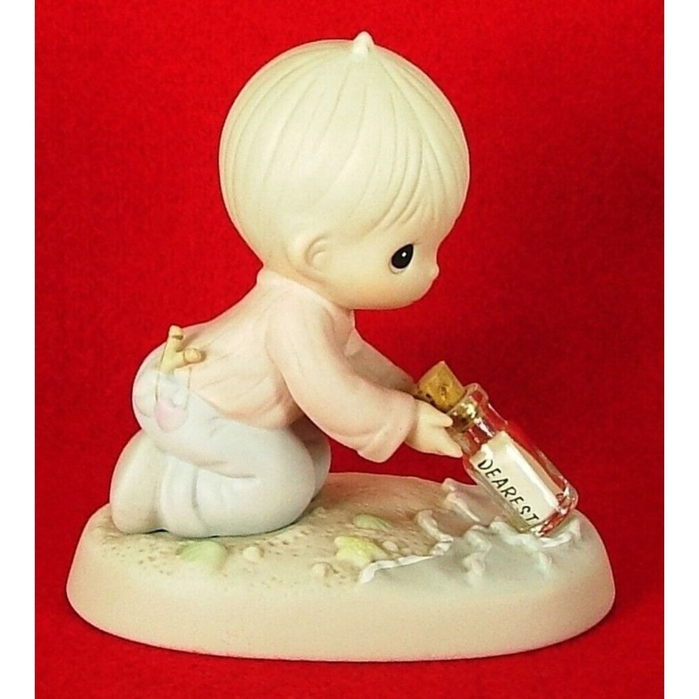 532010 Precious Moments - Sending You‎ Oceans Of Love (X109)